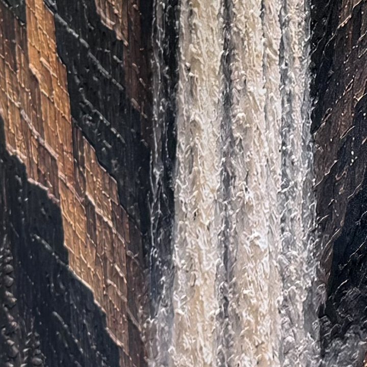 Detalle del relieve: Cascada